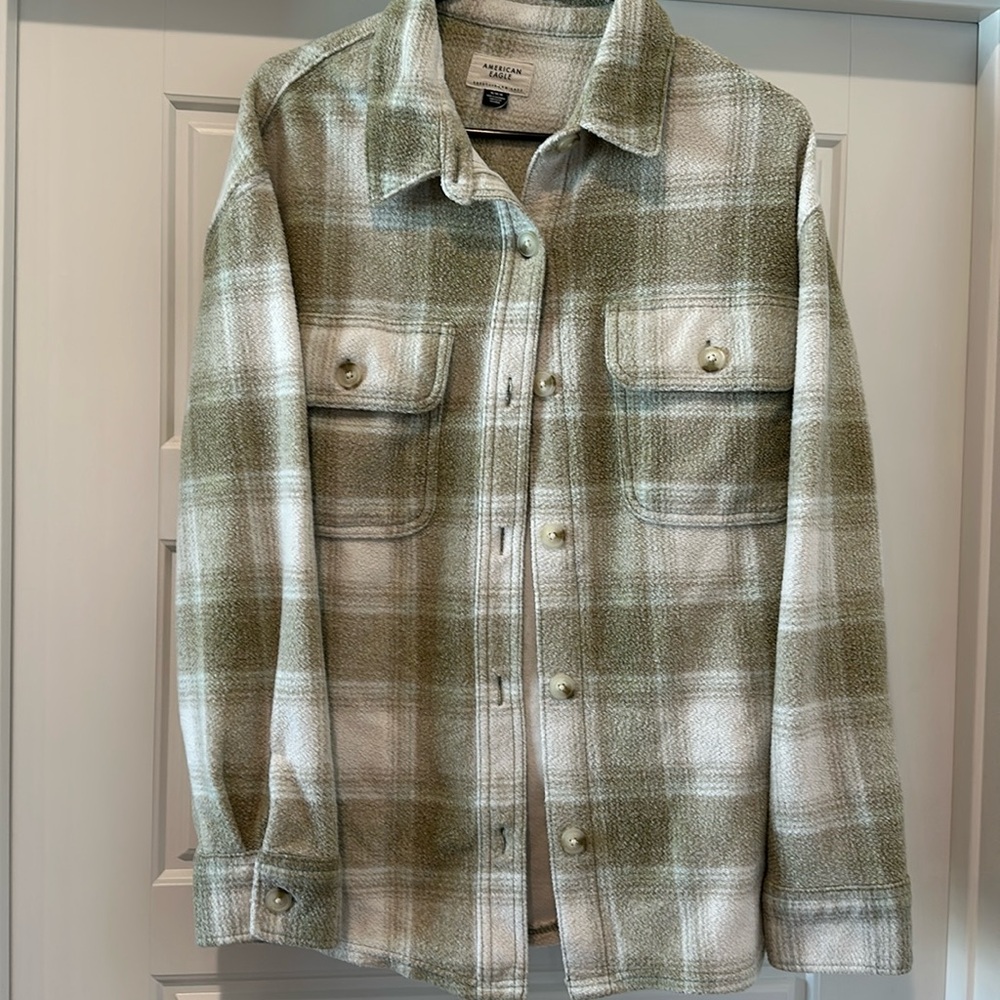 American eagle plaid shirt